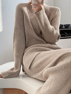 Loose Round-Neck Sweater& Wide Leg Pants