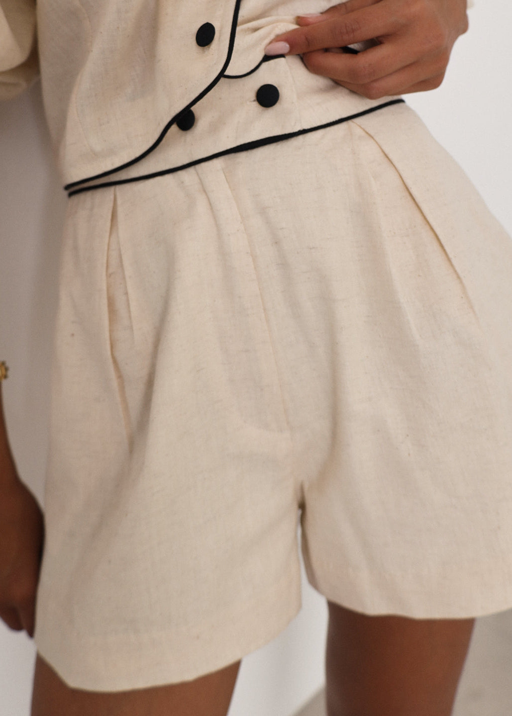 Ellena Contrast Detail Summer Shorts | Almond/Black