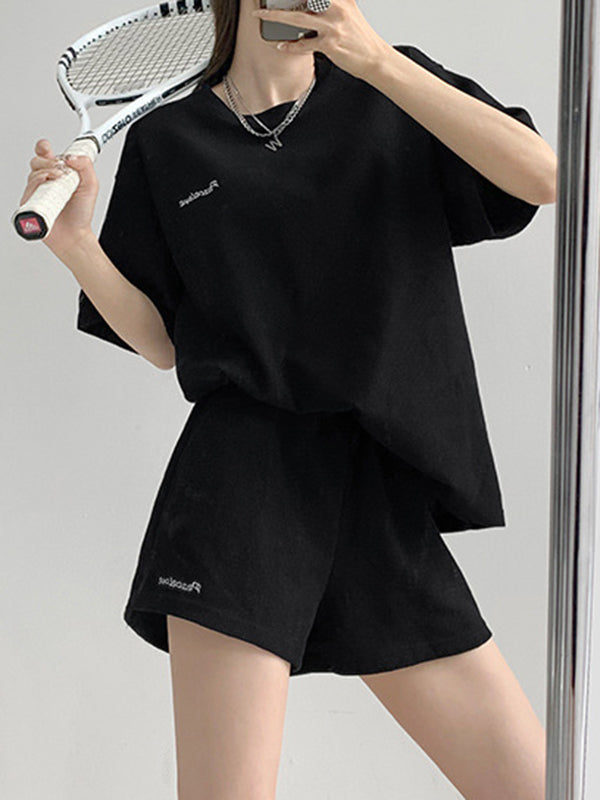 Round-Neck T-Shirt +  Shorts Two Pieces Set