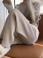 Loose Round-Neck Sweater& Wide Leg Pants