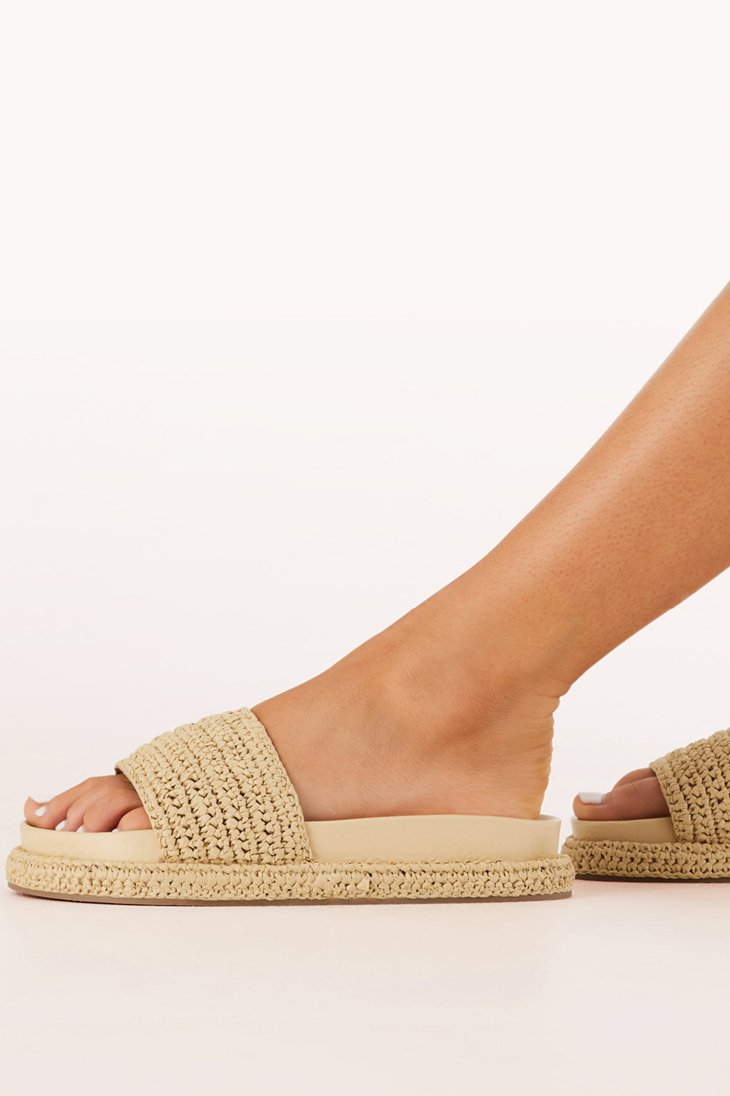 Straw Sandals - Natural